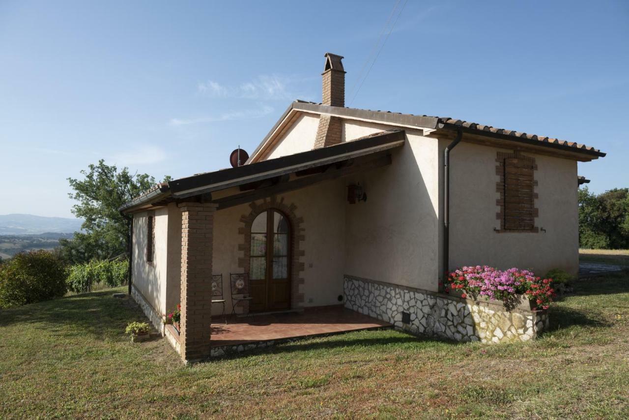 Agriturismo Belvedere Di Pierini E Brugi 캄파냐티코 외부 사진